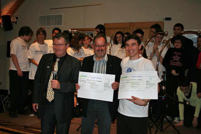 Concert rencontre entre les élèves de l'atelier percussions du collège de Mazan et des enfants de l'IME d'Orange, à la cave de Beaumes-de-Venise, organisée par le Kiwanis de Carpentras le 28/03/2008.