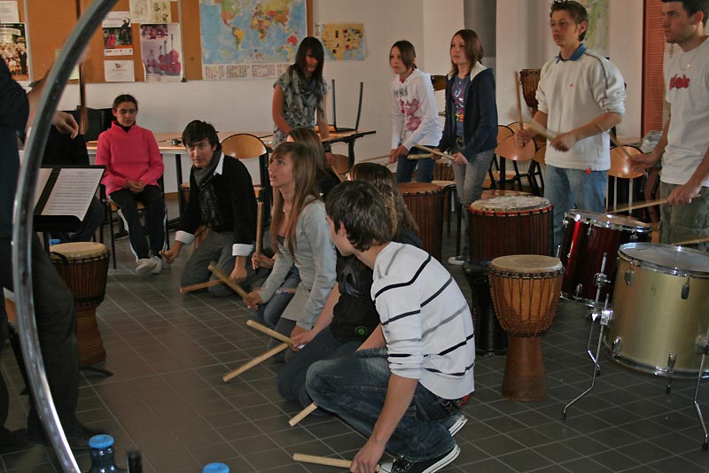 Club Percussions 2009-2010  : répétition commune avec IME d'Orange.